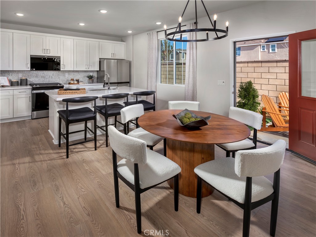 MLS #OC25273382 image #3