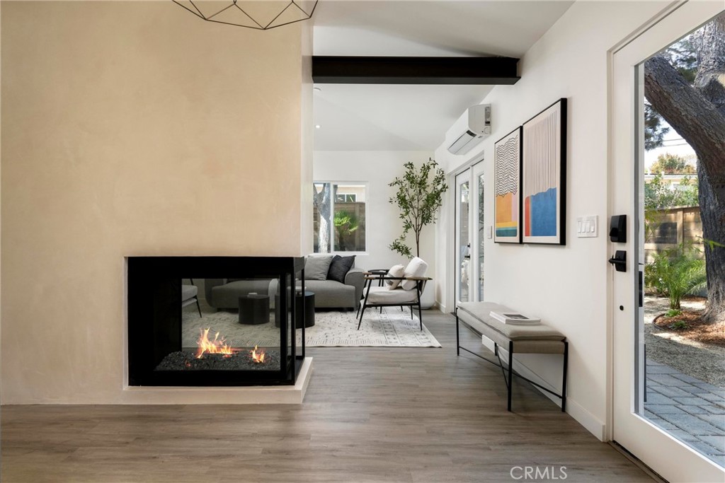 MLS #OC25273391 image #10