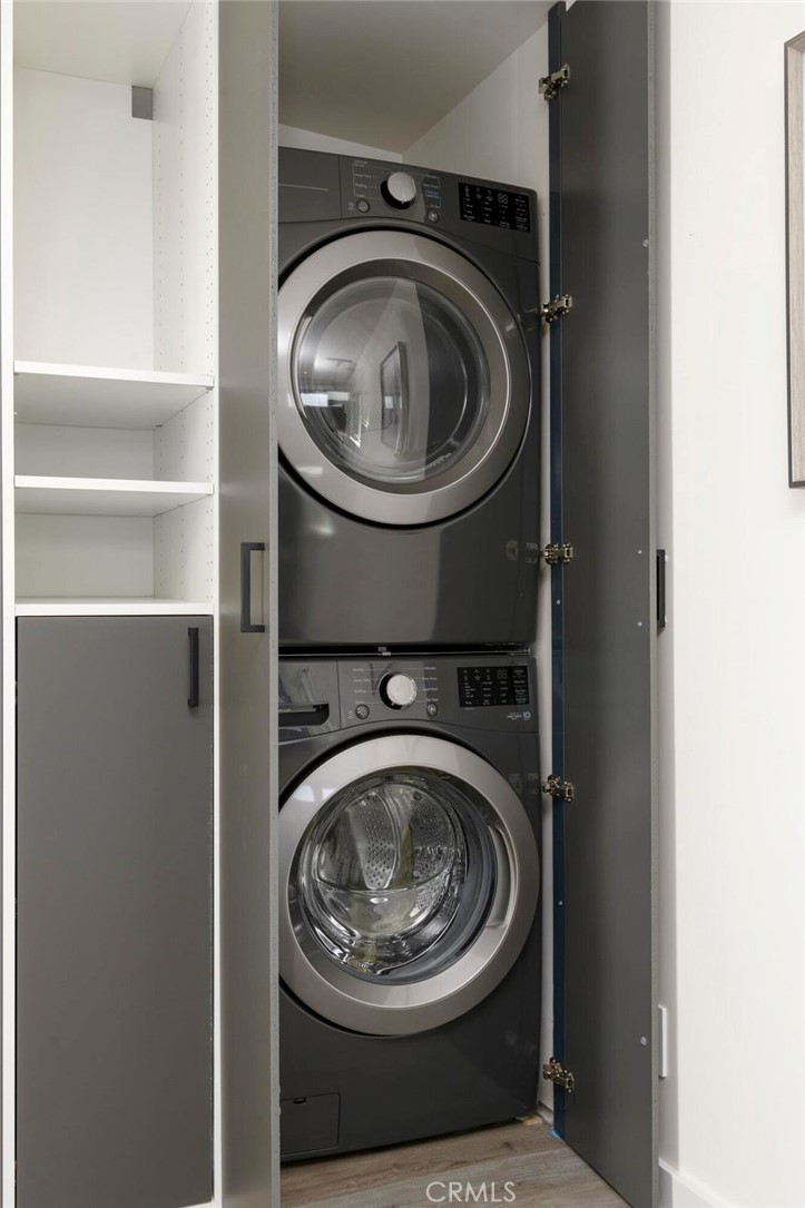 MLS #OC25273391 image #21