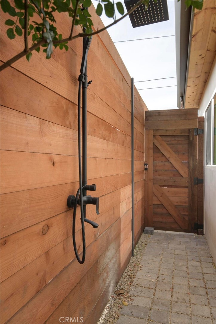 MLS #OC25273391 image #23