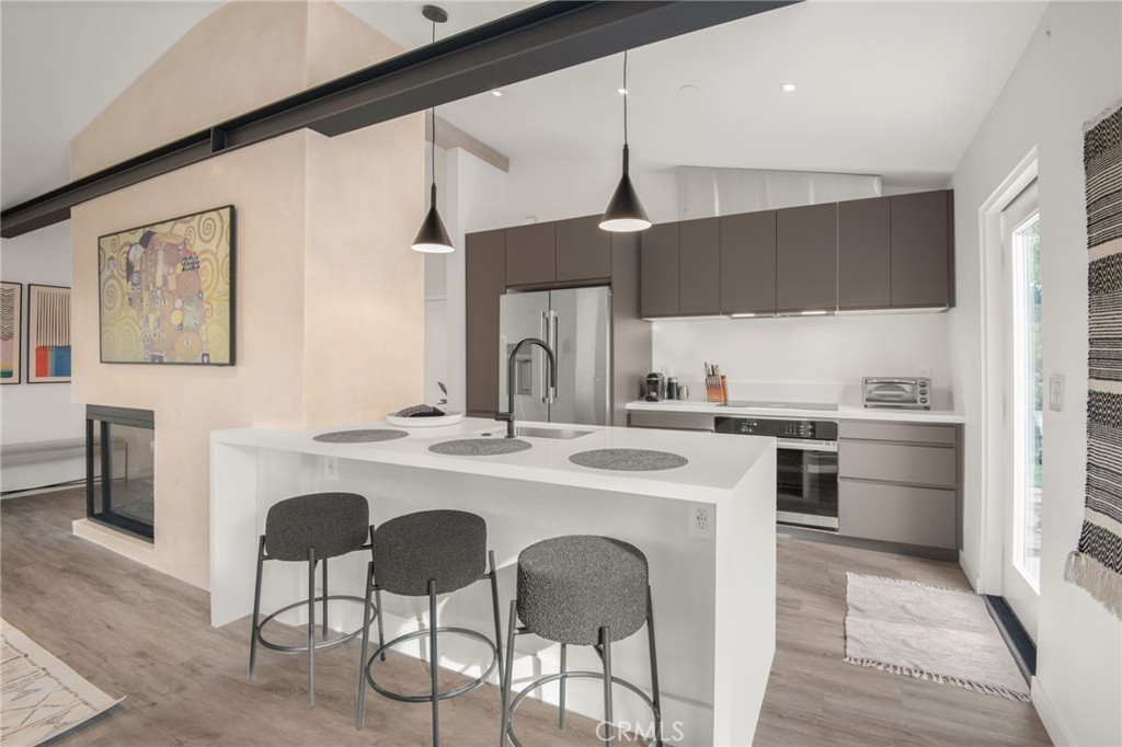 MLS #OC25273391 image #5