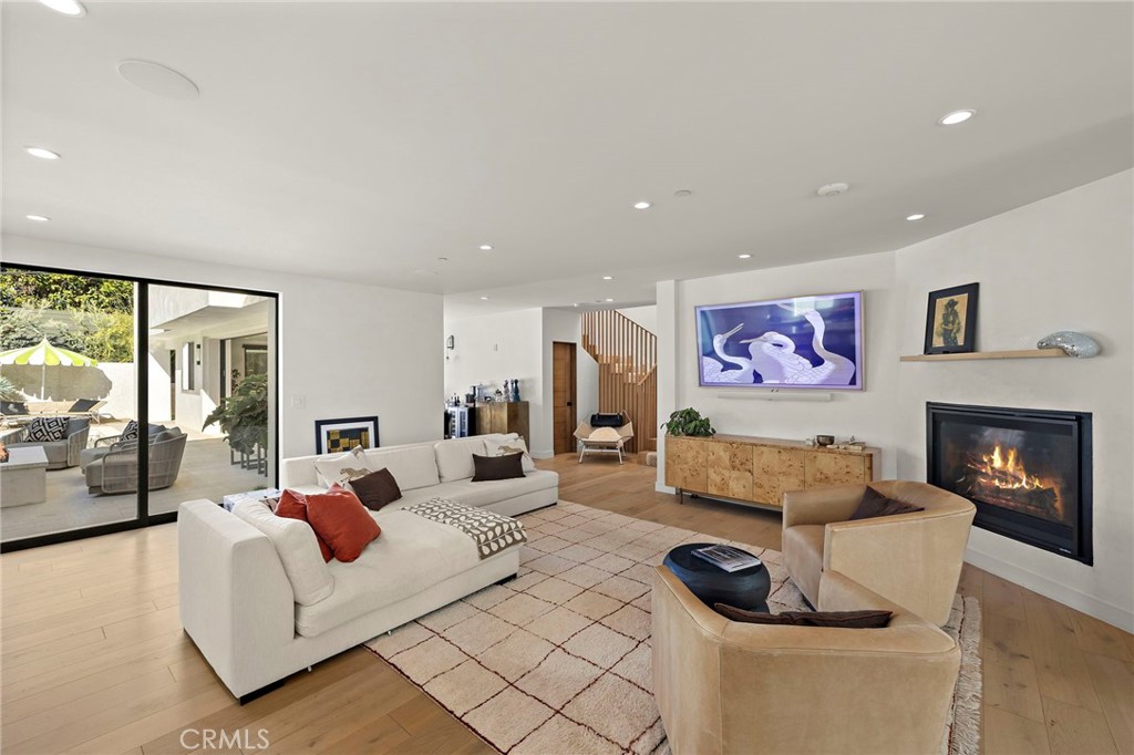 MLS #OC25273393 image #7