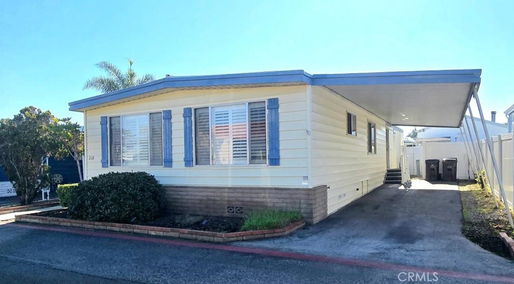 MLS #OC25273407 image #1