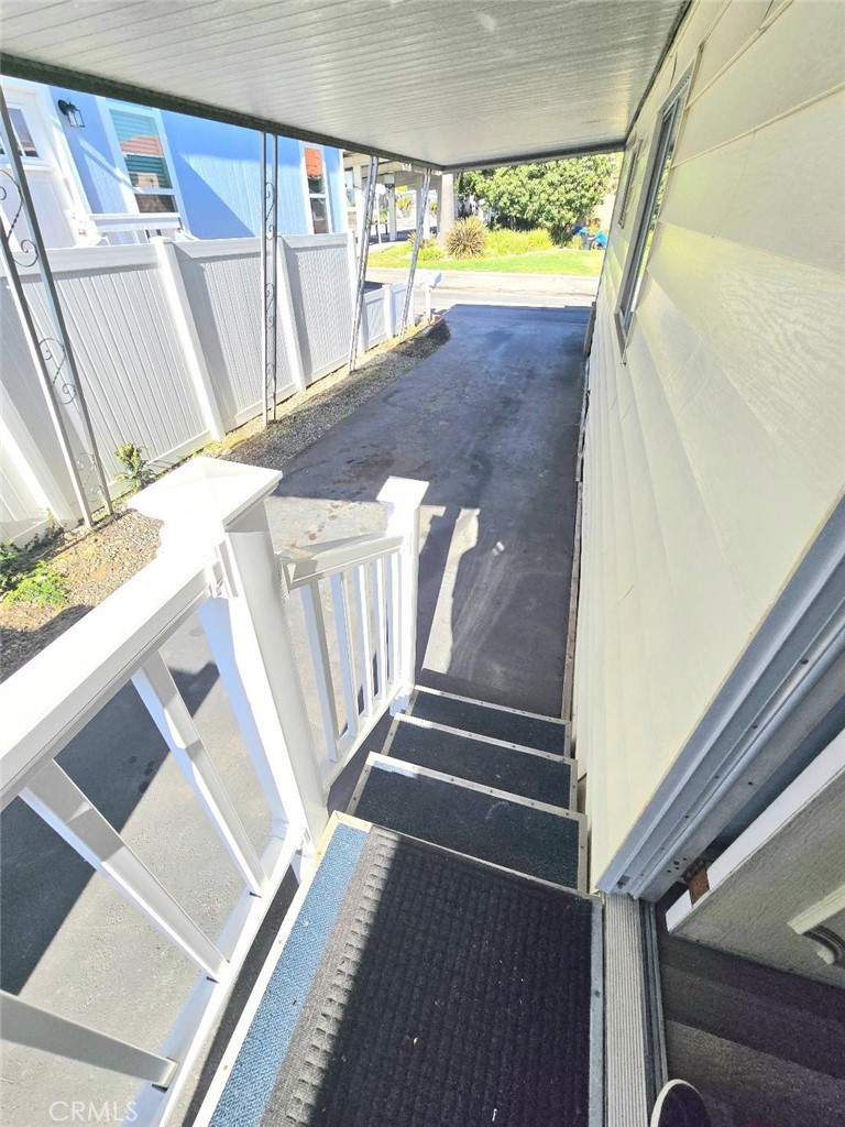 MLS #OC25273407 image #33