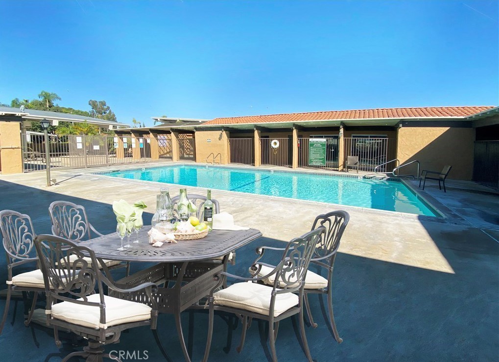 MLS #OC25273407 image #40