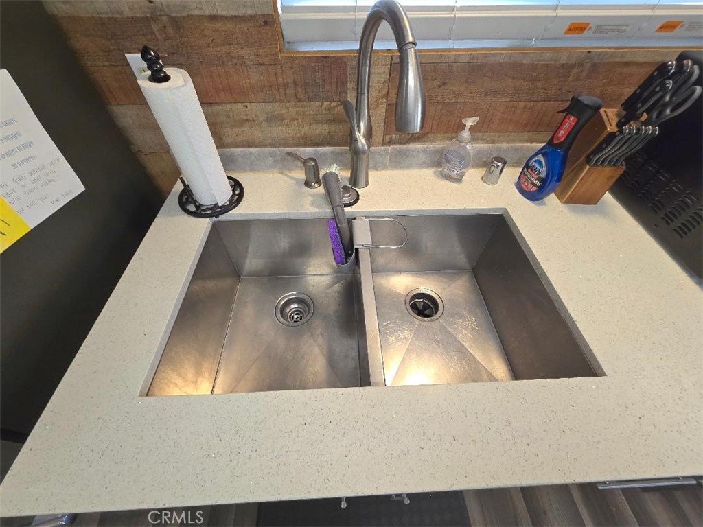 MLS #OC25273407 image #9