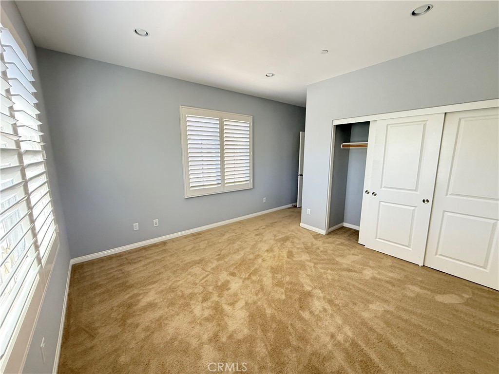 MLS #OC25273423 image #9