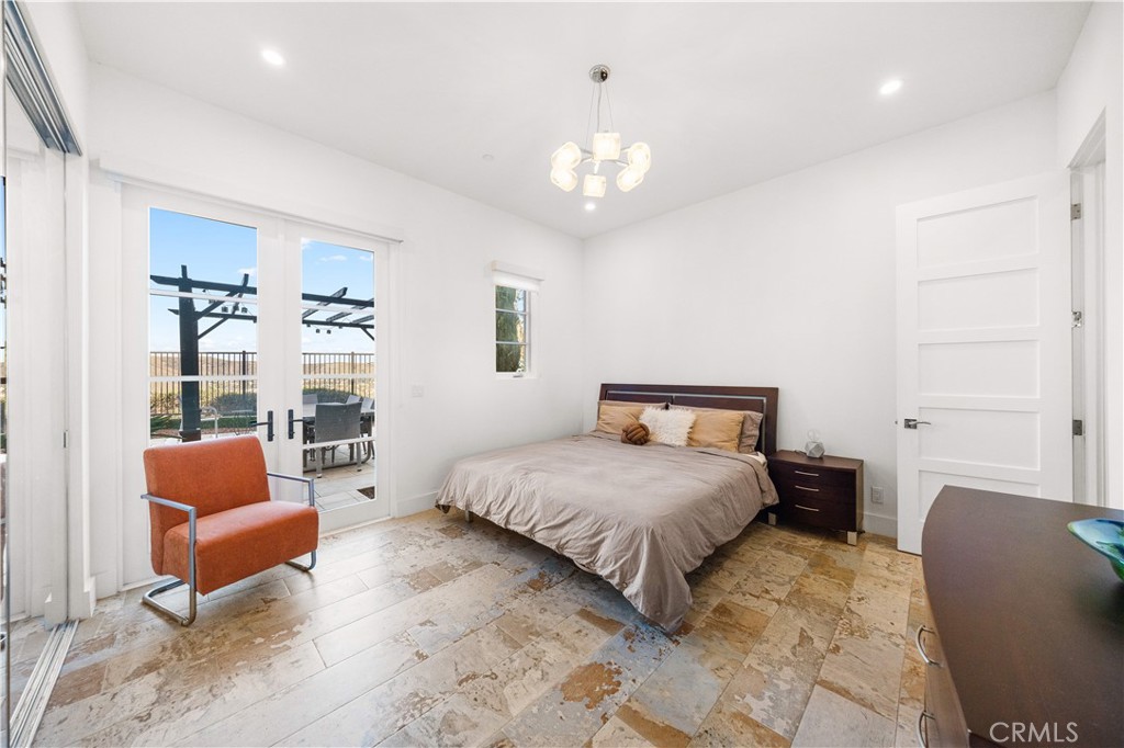 MLS #OC25273449 image #18