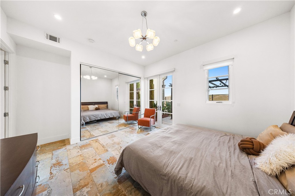 MLS #OC25273449 image #20