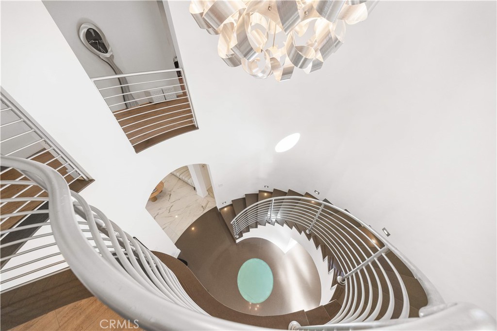 MLS #OC25273449 image #21