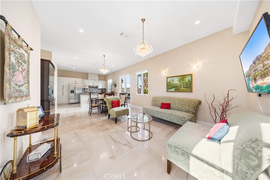 MLS #OC25273449 image #34