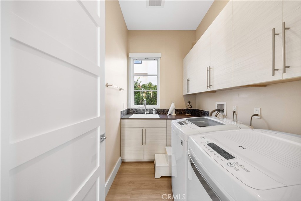 MLS #OC25273449 image #37