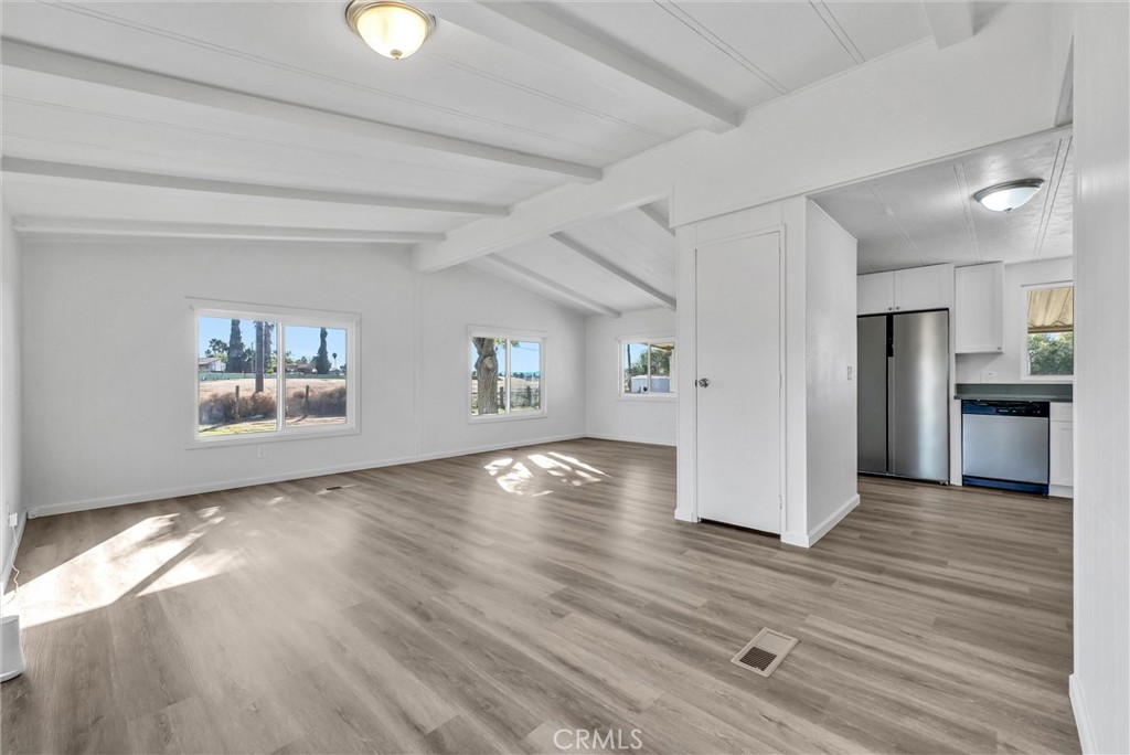 MLS #OC25273469 image #15