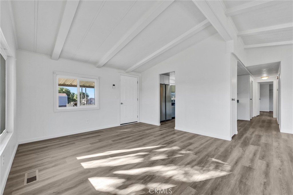 MLS #OC25273469 image #9