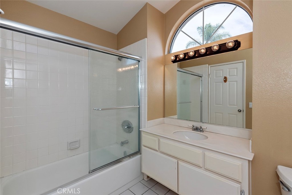 MLS #OC25273486 image #19