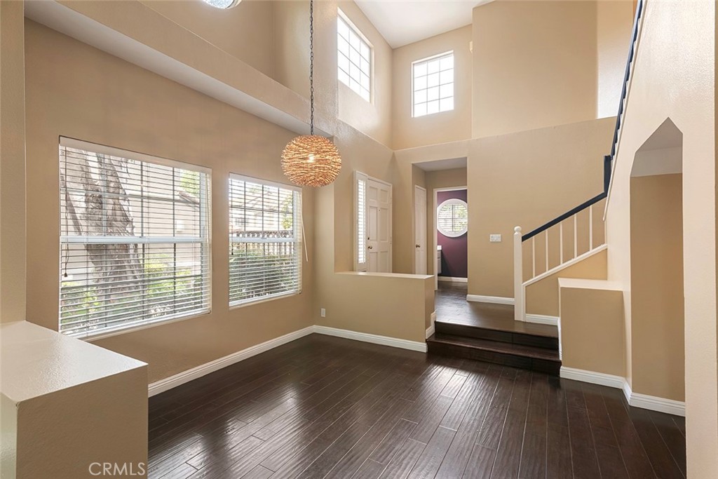 MLS #OC25273486 image #3