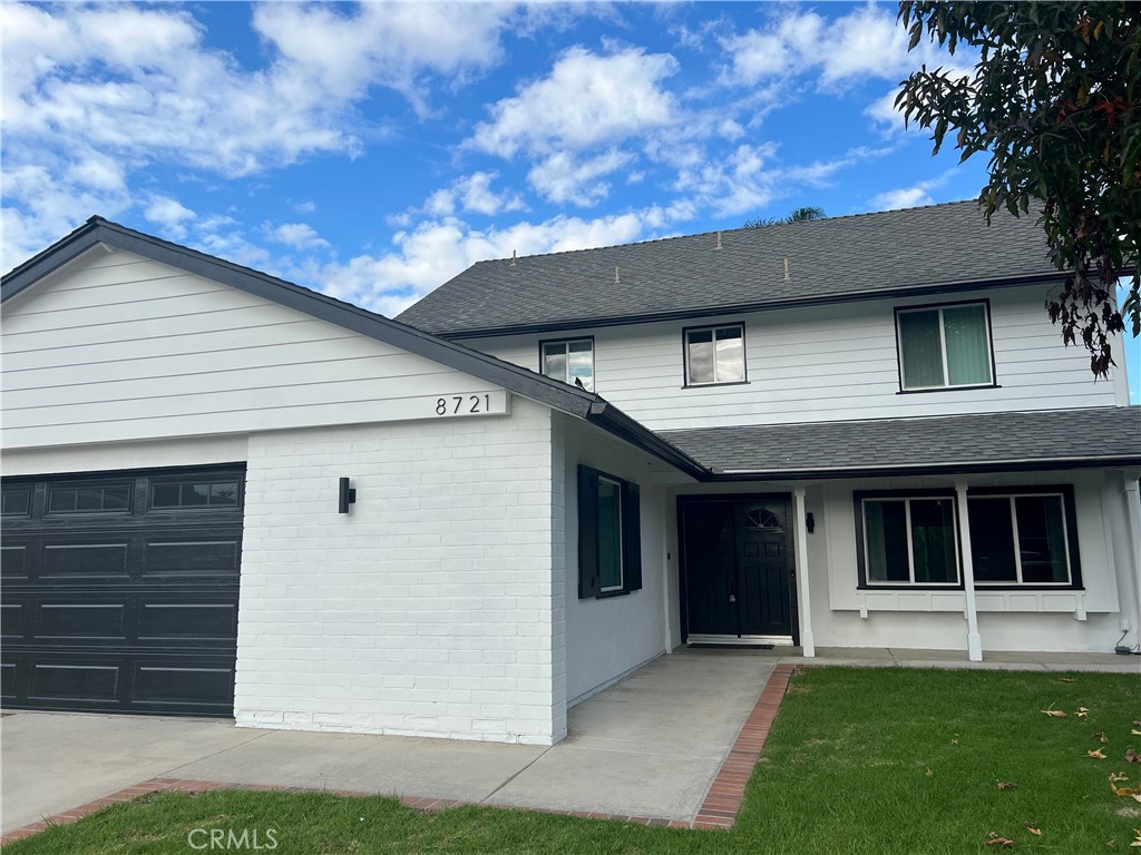 MLS #OC25273490 image #1