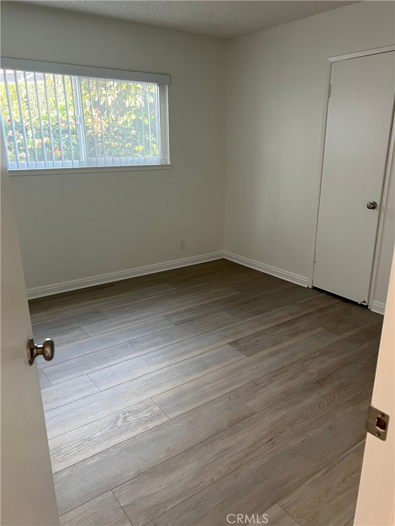 MLS #OC25273490 image #12