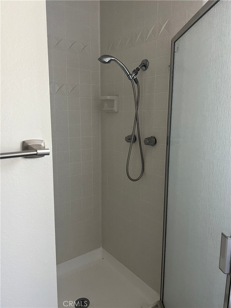 MLS #OC25273490 image #16