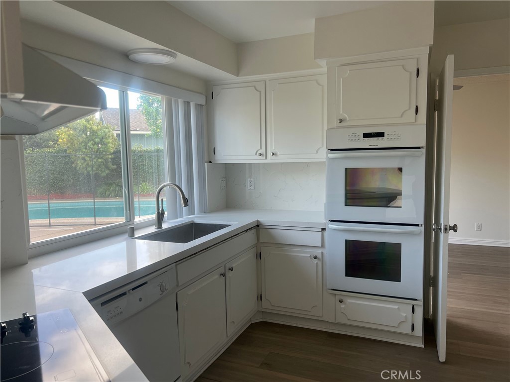 MLS #OC25273490 image #6