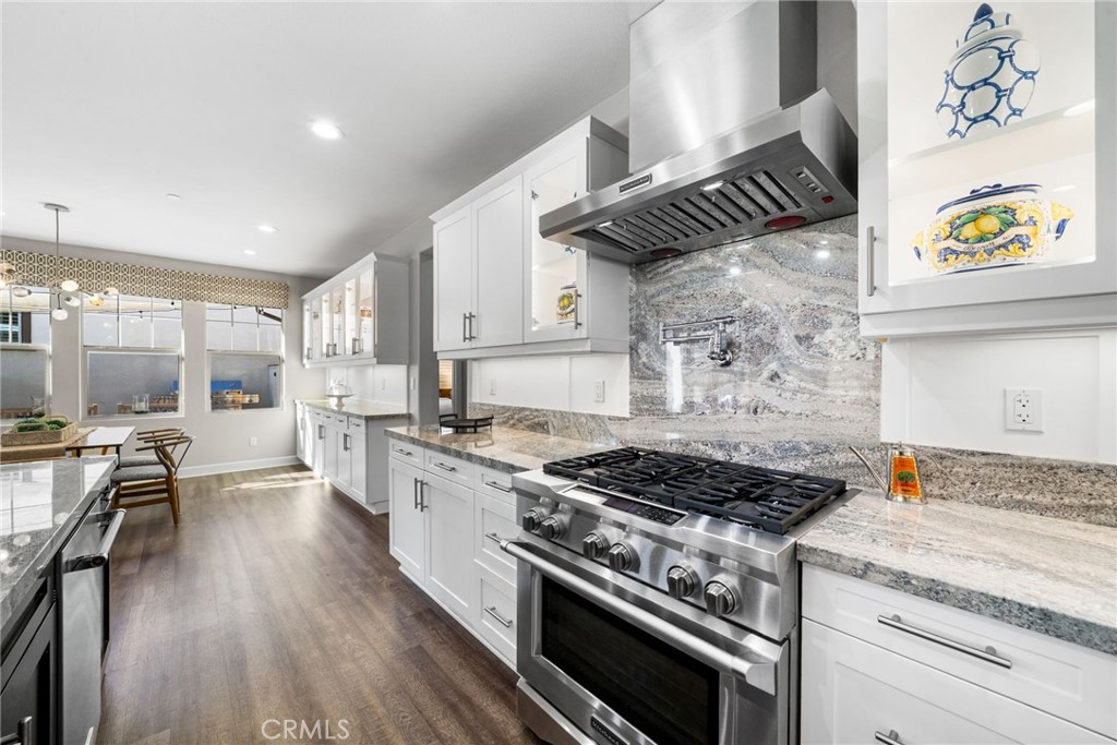 MLS #OC25273581 image #10