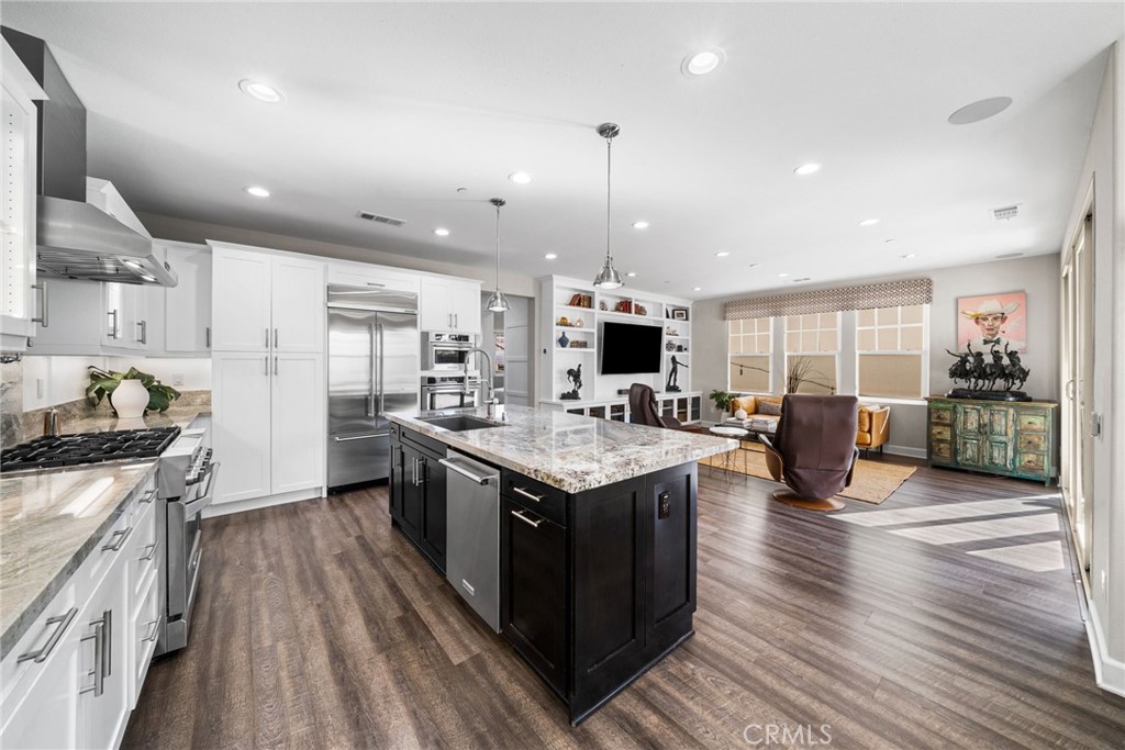 MLS #OC25273581 image #16