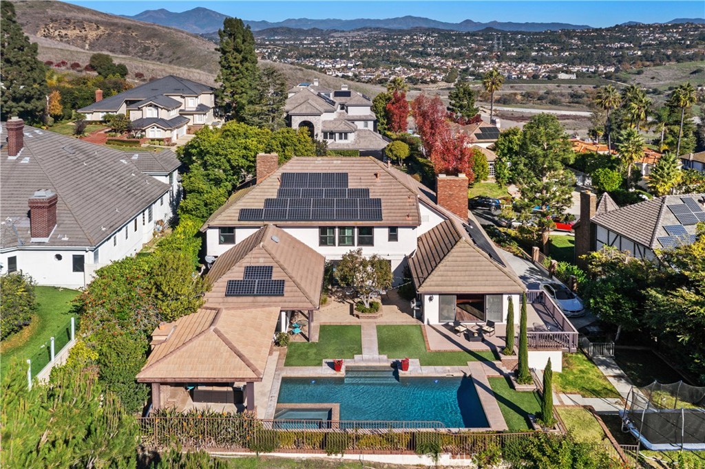 MLS #OC25273588 image #25