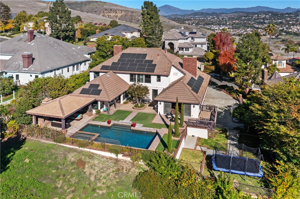 MLS #OC25273588 image #26