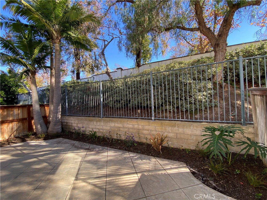 MLS #OC25273599 image #18