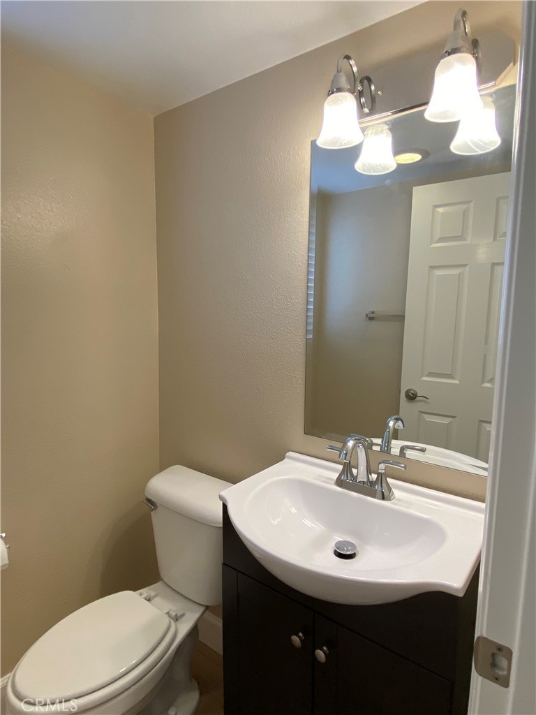 MLS #OC25273599 image #9