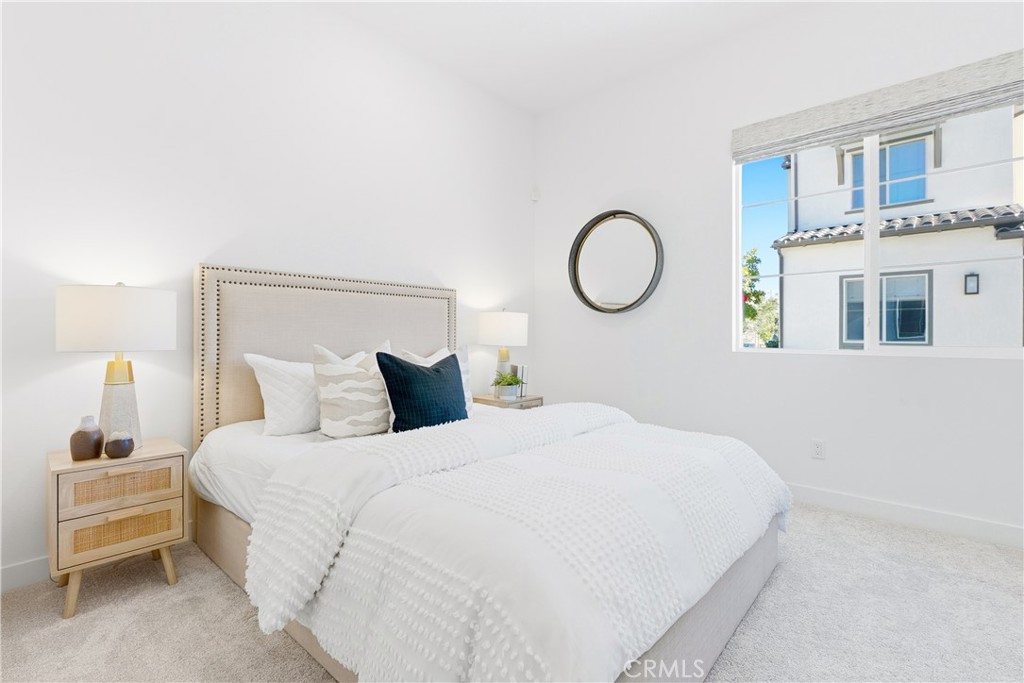 MLS #OC25273648 image #19