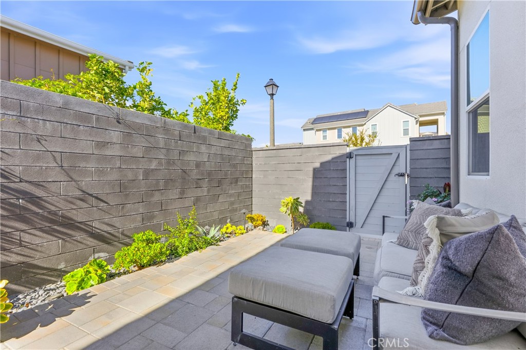 MLS #OC25273648 image #30