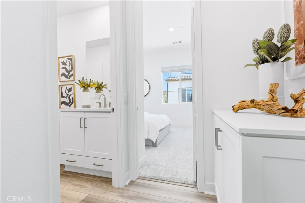 MLS #OC25273648 image #35