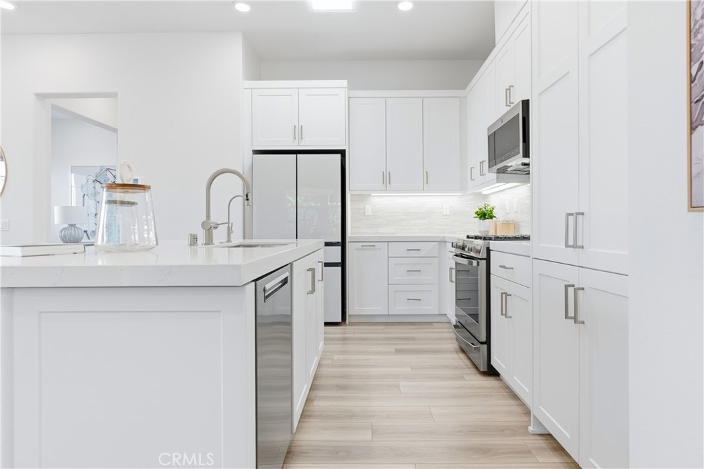 MLS #OC25273648 image #5