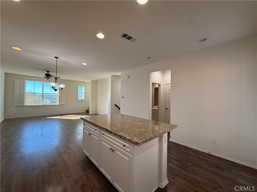 MLS #OC25273654 image #11