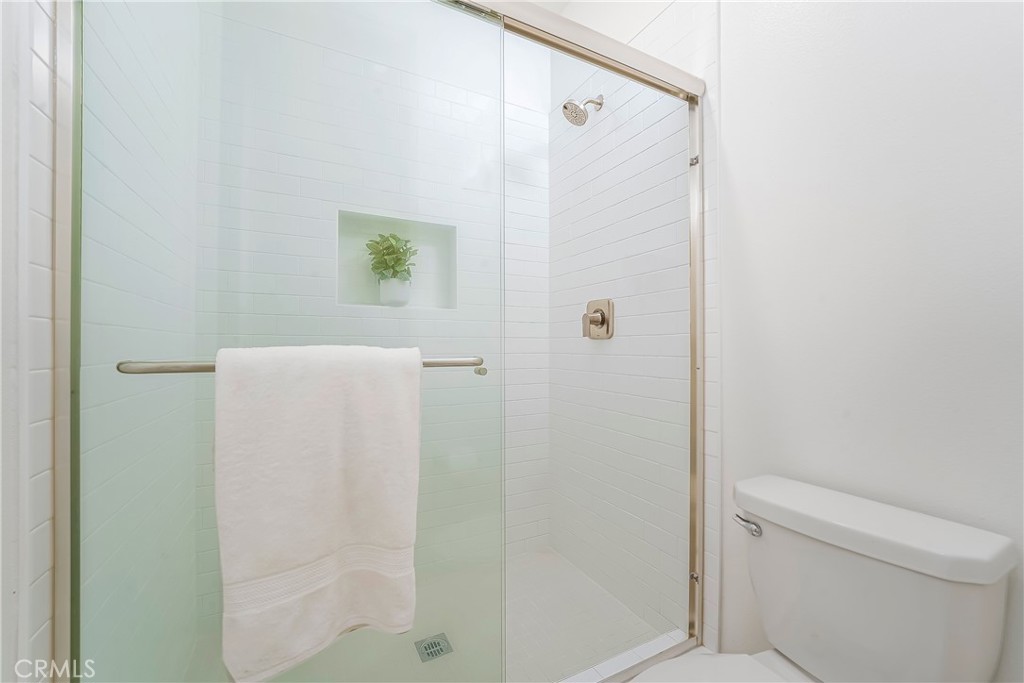 MLS #OC25273672 image #16