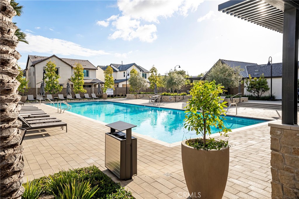 MLS #OC25273672 image #41