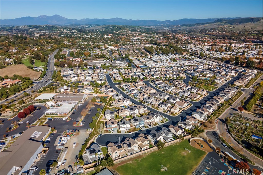 MLS #OC25273672 image #44