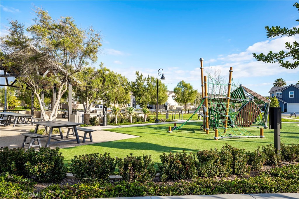 MLS #OC25273672 image #48