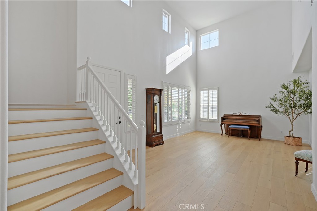 MLS #OC25273684 image #17