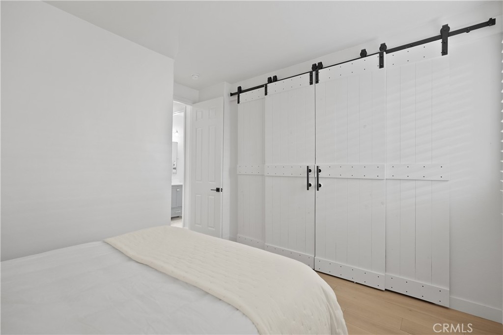 MLS #OC25273684 image #40