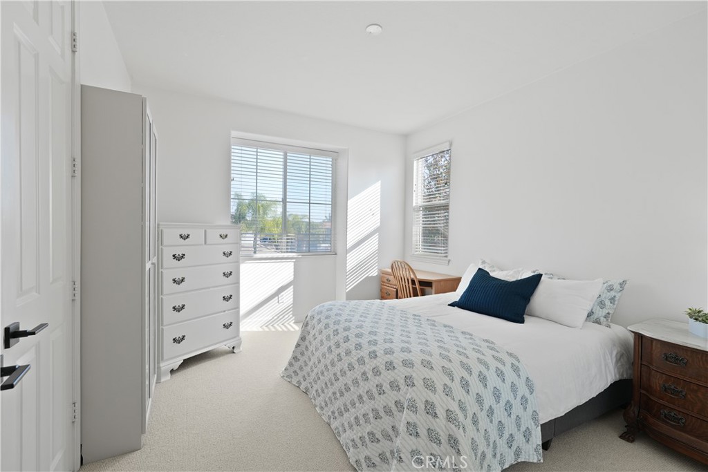 MLS #OC25273684 image #47