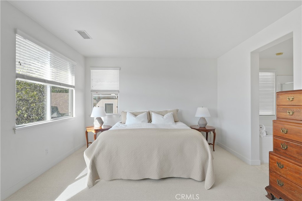 MLS #OC25273684 image #54