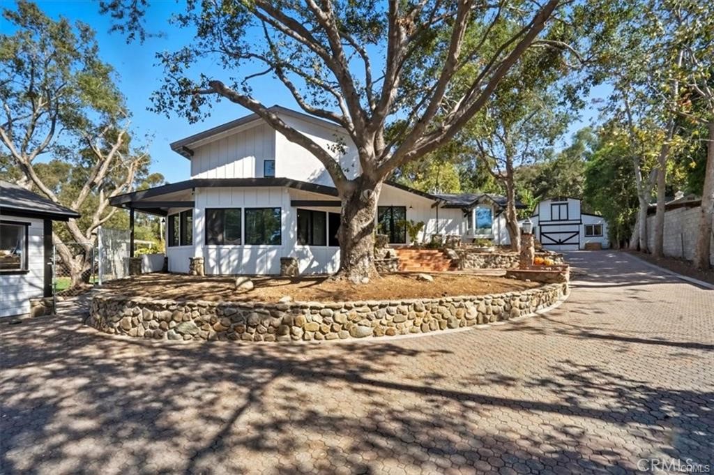 MLS #OC25273698 image #0