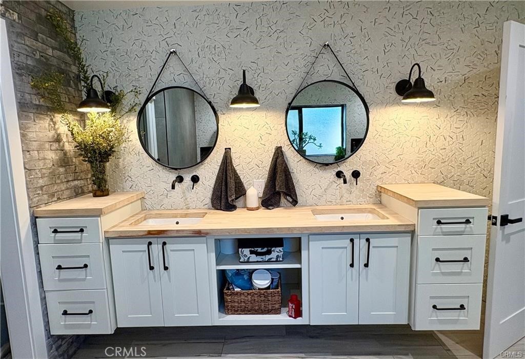 MLS #OC25273698 image #10