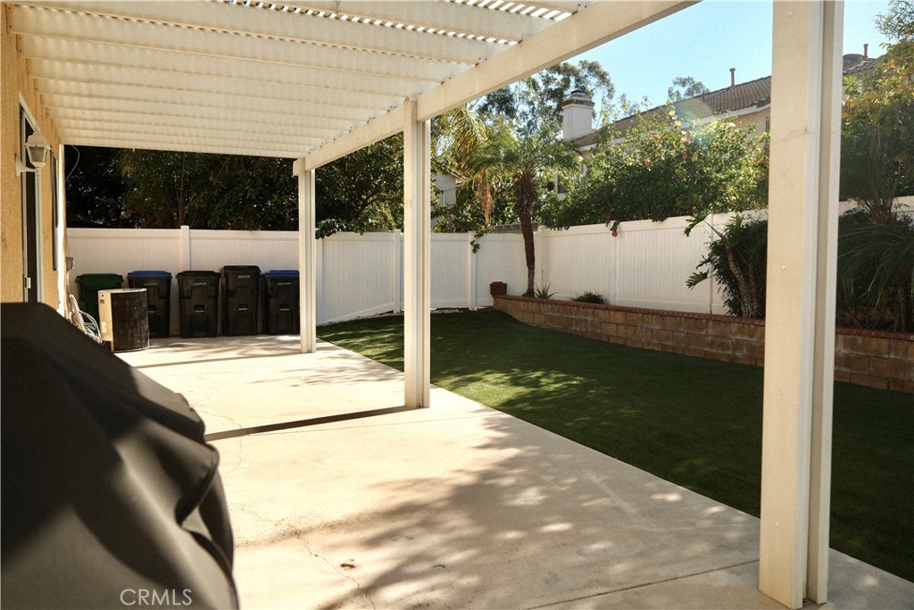 MLS #OC25273703 image #16