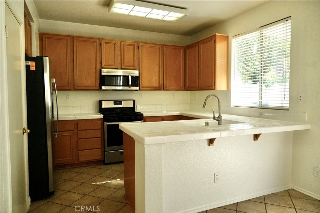 MLS #OC25273703 image #4