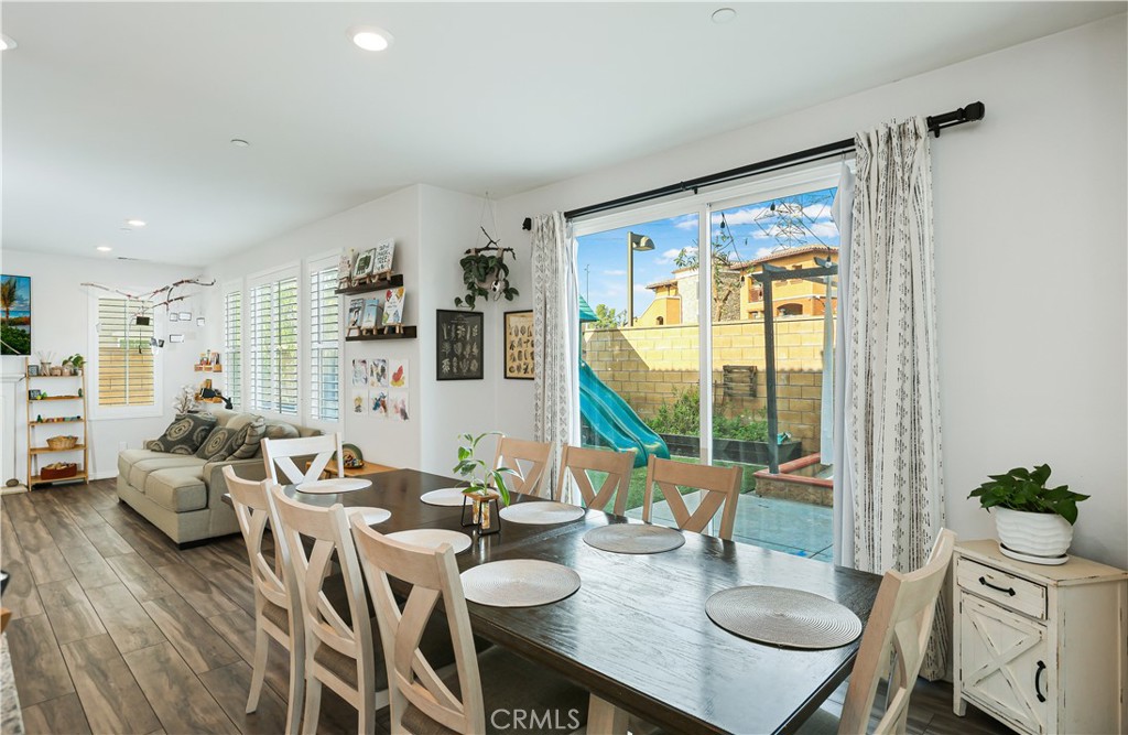 MLS #OC25273730 image #15