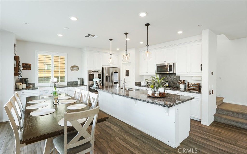 MLS #OC25273730 image #8