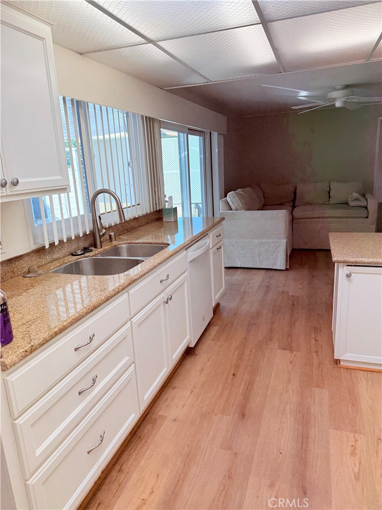 MLS #OC25273742 image #10